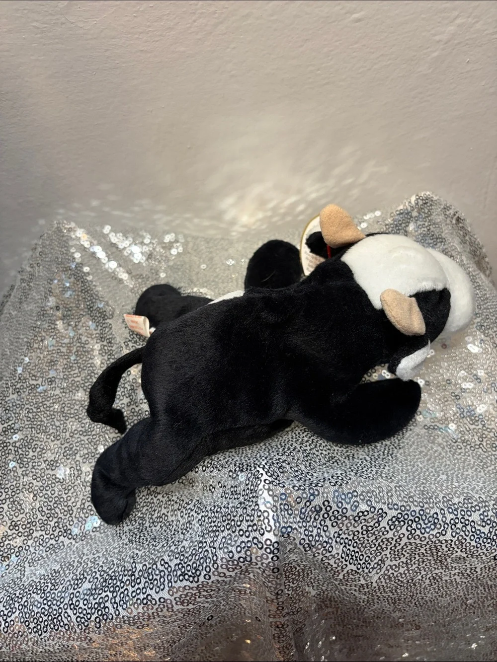 NWT Daisy the Cow Ty Beanie Baby Plush with Heart Tag